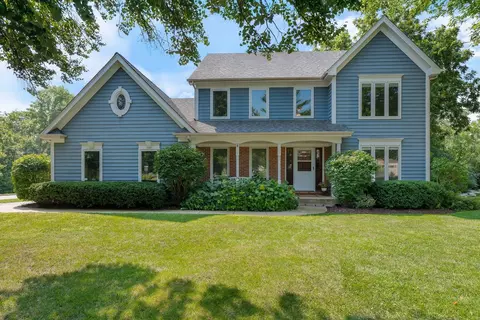 6305 Greene Rd, Woodridge, IL 60517