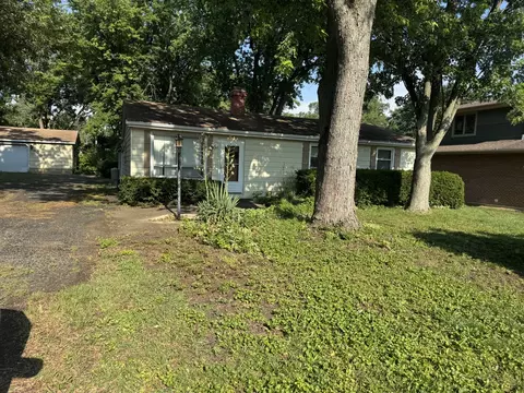 6006 Pershing Ave, Downers Grove, IL 60516