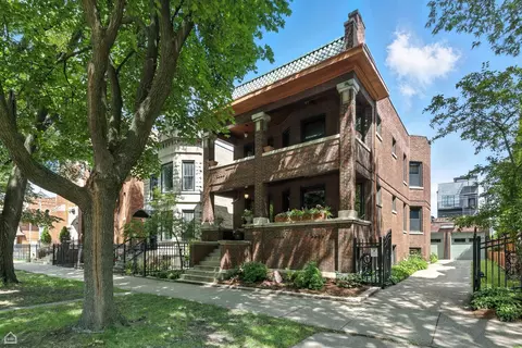 3052 W Palmer Blvd, Chicago, IL 60647