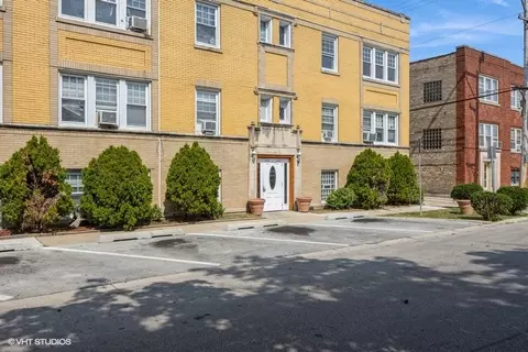 6441 W 18th St #2, Berwyn, IL 60402