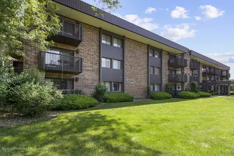 1502 Woodbridge Rd #2H, Joliet, IL 60436