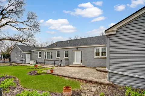 Exterior - 2425 Flossmoor Rd, Flossmoor, IL 60422 photo 5 of 6