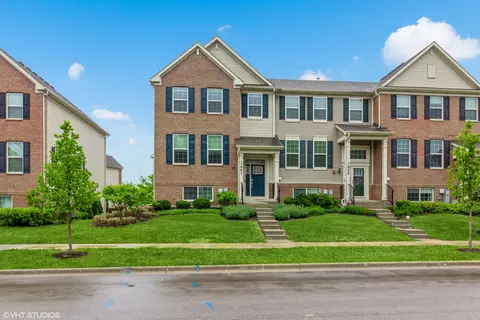 1661 Carlstedt Dr, Batavia, IL 60510
