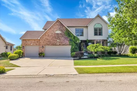 531 Danbury Dr, Oswego, IL 60543