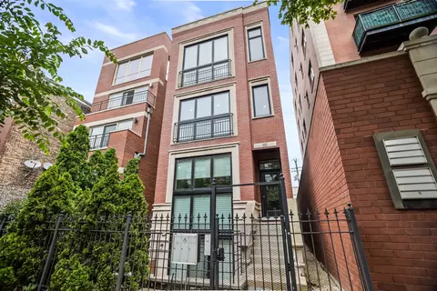 823 N Marshfield Ave #2, Chicago, IL 60622