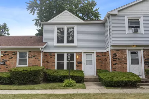 1022 Ashton Ct, Streamwood, IL 60107
