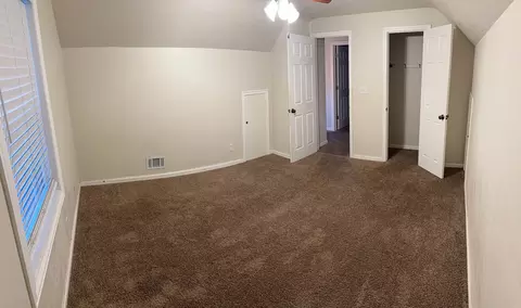 Bedroom - 10 N850 Rippburger Rd, Elgin, IL 60124 photo 1 of 2