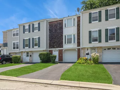 1988 Oxford Ln, Hoffman Estates, IL 60169