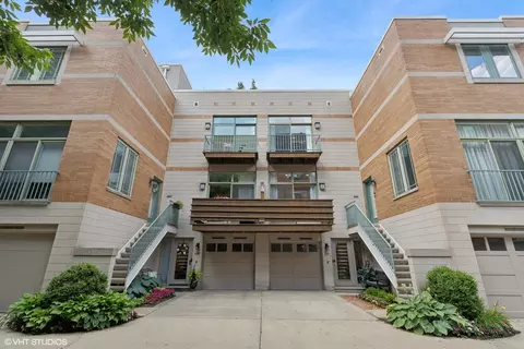 1401 N Wieland St #P, Chicago, IL 60610