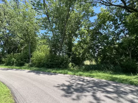 35105 N Ingleside Dr, Ingleside, IL 60041