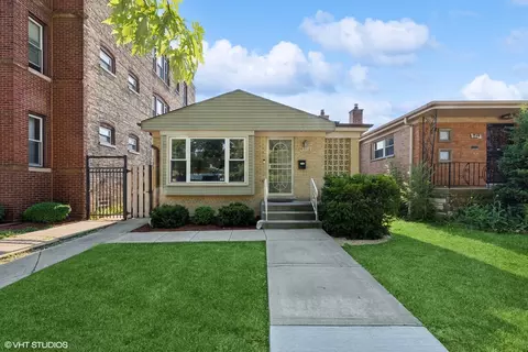 9542 S Prairie Ave, Chicago, IL 60628