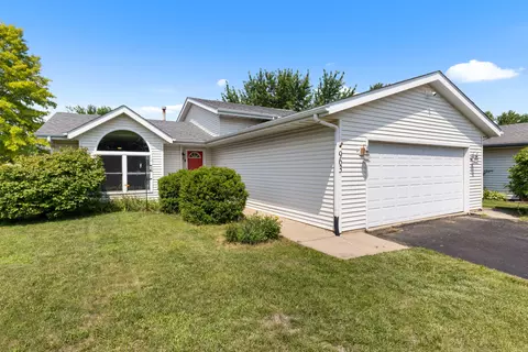 963 S Trainer Rd, Rockford, IL 61108