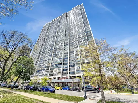 2800 N Lake Shore Dr #1213, Chicago, IL 60657