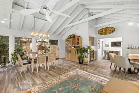 Dining - 4049 Michelline Ln, Northbrook, IL 60062 photo 4 of 4