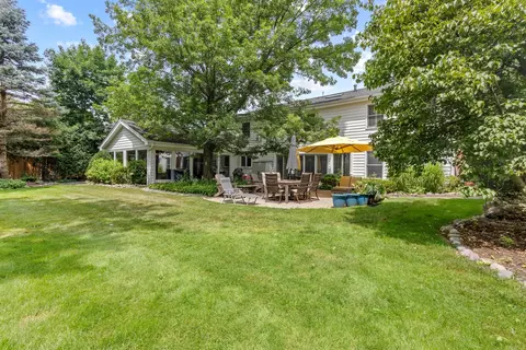 Exterior - 4049 Michelline Ln, Northbrook, IL 60062 photo 2 of 4