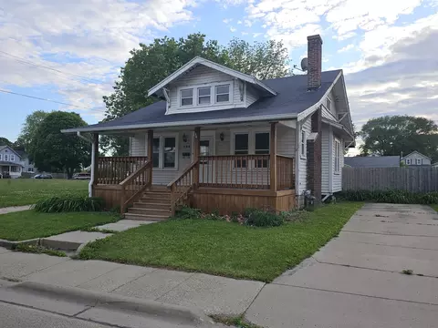 709 Avenue B, Sterling, IL 61081