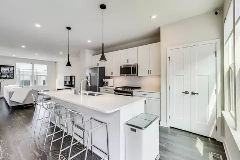 Kitchen - 205 Dawson Dr, Mount Prospect, IL 60056 photo 2 of 3