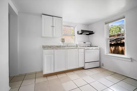 Kitchen - 1102 N Lee St, Bloomington, IL 61701 photo 2 of 3