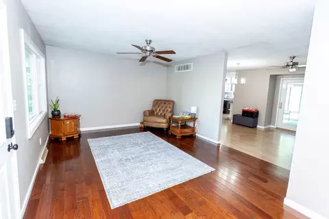 Living - 802 N Main St, Eureka, IL 61530 photo 1 of 1
