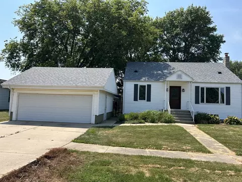211 N Taylor St, Cherry, IL 61317 photo 1