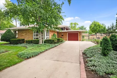 1511 Heather Dr, Aurora, IL 60506