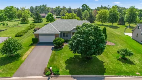 971 Teton Dr, Woodstock, IL 60098