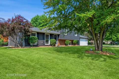 11 S502 Walter Ln, Naperville, IL 60564