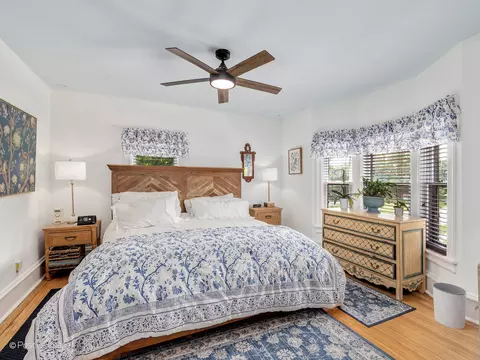 Bedroom - 442 Du Page St, Elgin, IL 60120 photo 1 of 2