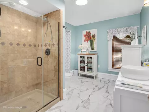 Bath - 442 Du Page St, Elgin, IL 60120 photo 2 of 2