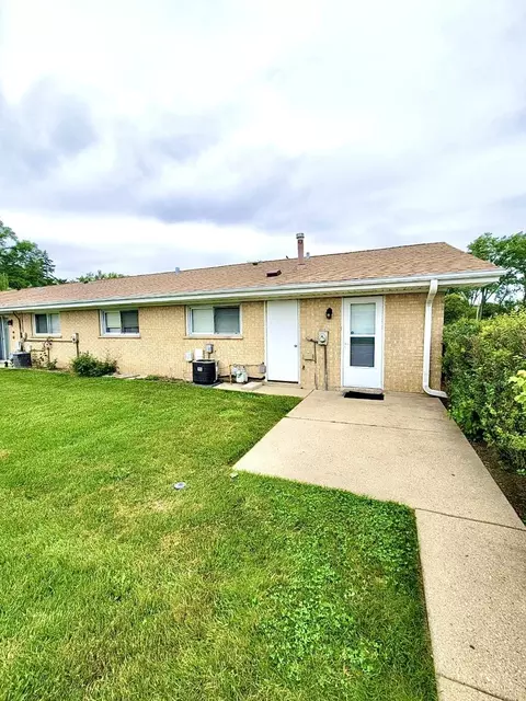 Other - 841 Valley Stream Dr #A, Wheeling, IL 60090 photo 3 of 3