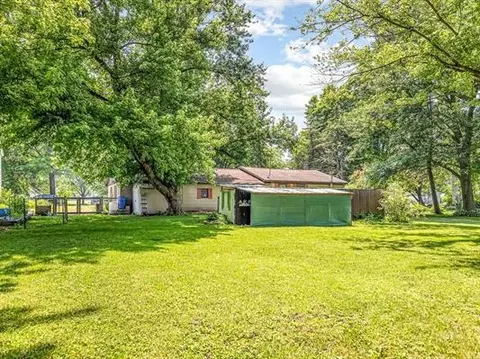 308 E Washington St, Durand, IL 61024 photo 23