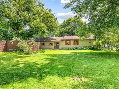 308 E Washington St, Durand, IL 61024 photo 24