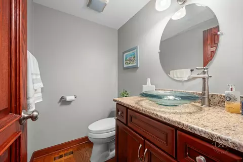 502 Burning Tree Ln, Naperville, IL 60563 photo 10