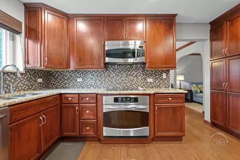 502 Burning Tree Ln, Naperville, IL 60563 photo 8