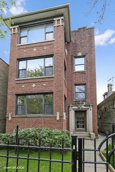 1731 W North Shore Ave, Chicago, IL 60626