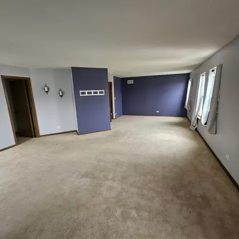Living - 1451 Pondview Dr, Belvidere, IL 61008 photo 7 of 7