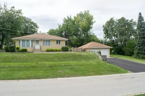 117 Daggett Ave, Lockport, IL 60441 photo 2