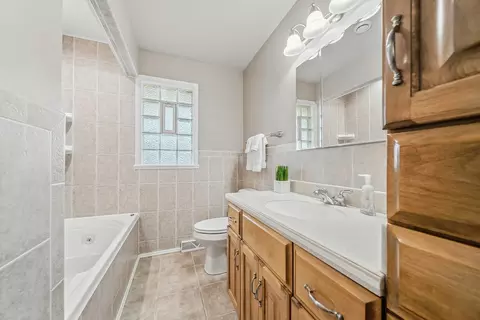 117 Daggett Ave, Lockport, IL 60441 photo 24