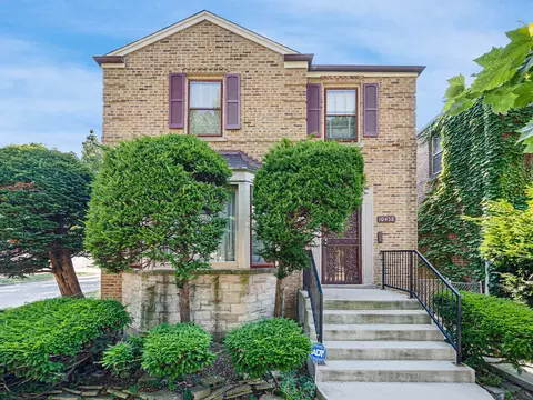 10458 S Forest Ave, Chicago, IL 60628