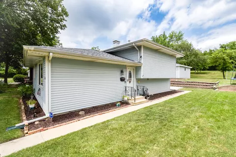 1021 Otis Ave, Rockdale, IL 60436