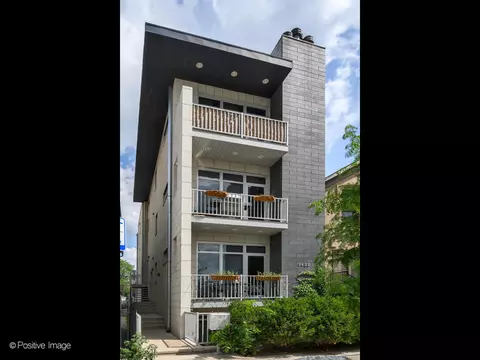1432 W Chestnut St #3, Chicago, IL 60642