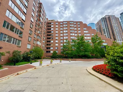 801 S Plymouth Ct #302, Chicago, IL 60605