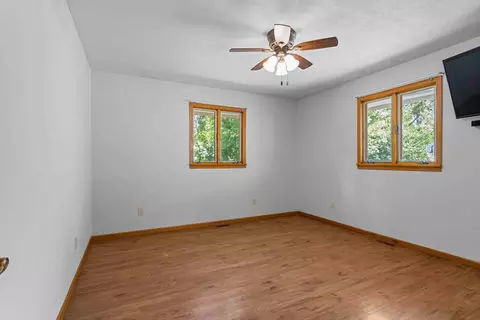 Bedroom - 1014 Francis Dr, Champaign, IL 61821 photo 3 of 5