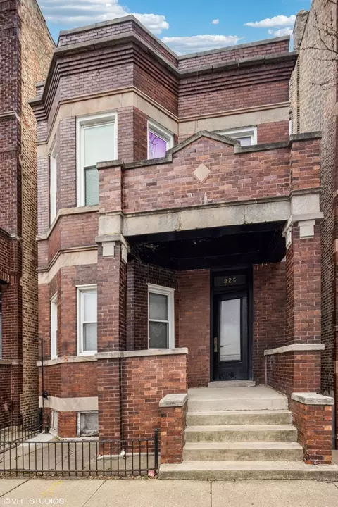 925 W 31st St, Chicago, IL 60608