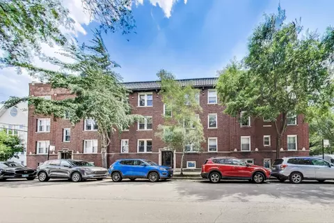 3005 N Clifton Ave #201, Chicago, IL 60657