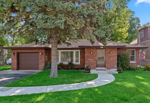8011 Lawler Ave, Burbank, IL 60459