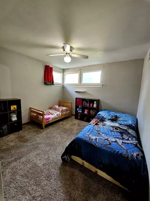 129 S Commonwealth Ave, Elgin, IL 60123 photo 12