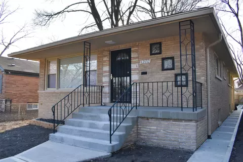 12152 S Union Ave, Chicago, IL 60628