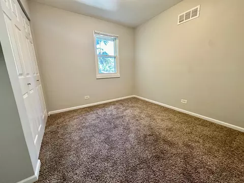 Bedroom - 899 Carl Ave, Elgin, IL 60120 photo 3 of 5