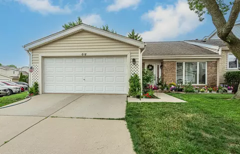 618 Claridge Cir, Hoffman Estates, IL 60169